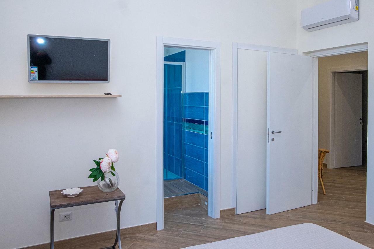 Appartamento In Villa Ariel فيكو إيكوينس المظهر الخارجي الصورة